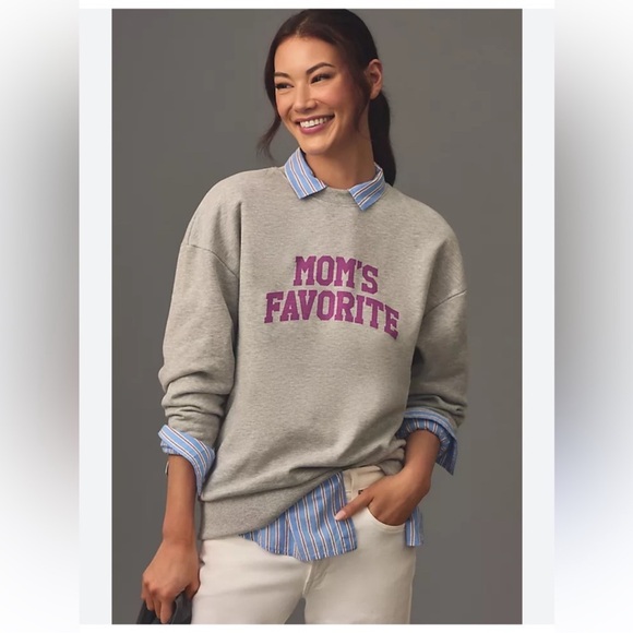 FAVORITE DAUGHTER Heather Grey Mom’s Favorite Sweatshirt